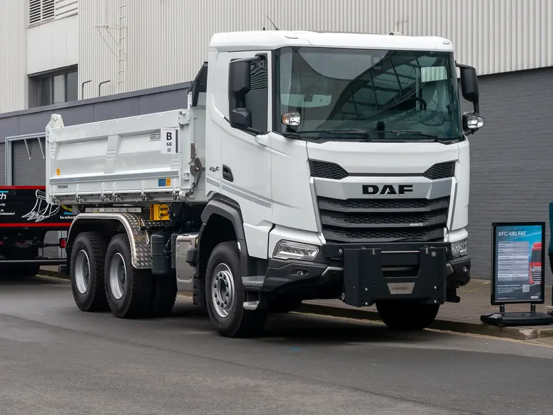 Caminhão DAF visto de frente